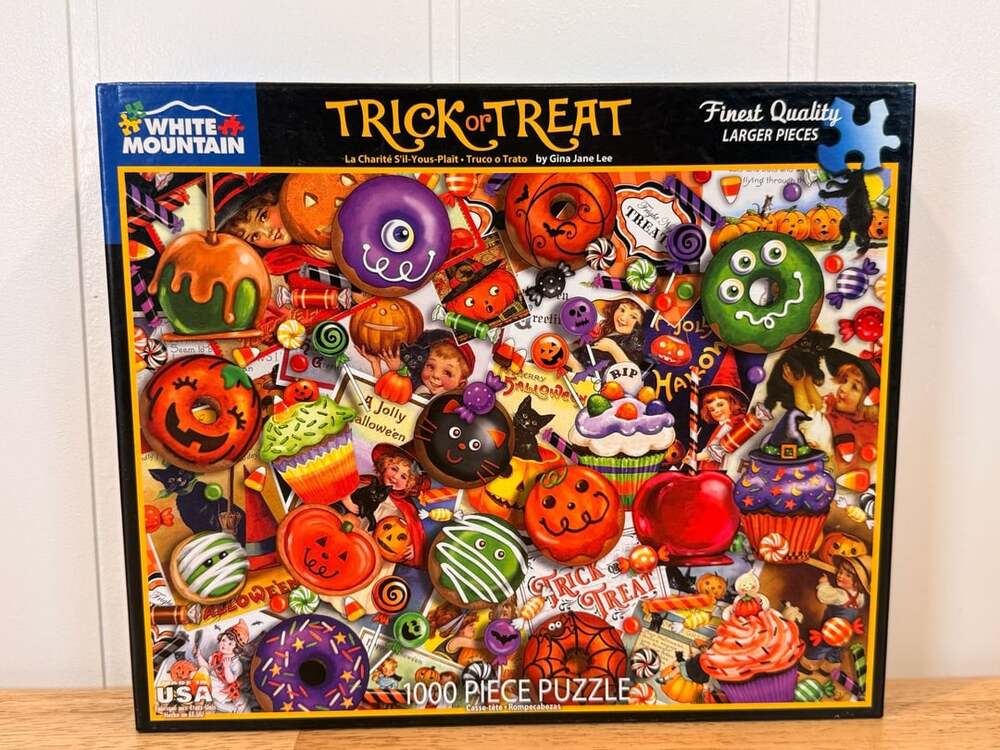 White Mountain Trick or Treat 1000 Piece Jigsaw Puzzle